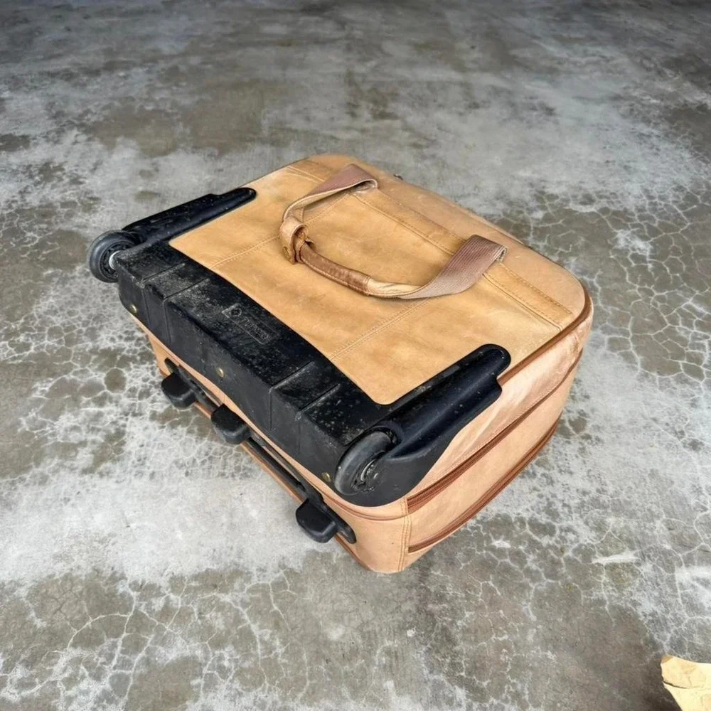 Vintage Natural Tan leather rolling luggage carry on suit case duffle bag